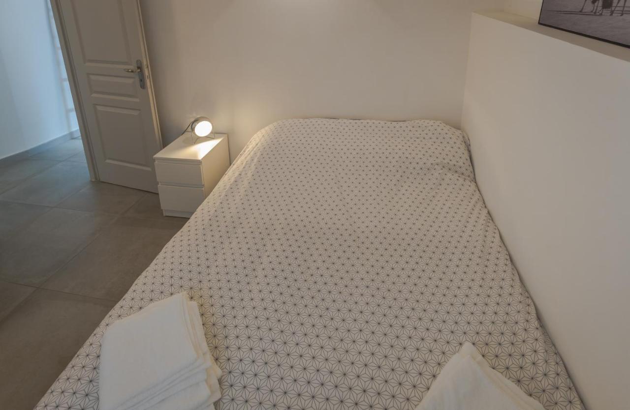 Appartement Terrasse Climatise Calme En Centre-Ville LʼIsle-sur-la-Sorgue Eksteriør bilde